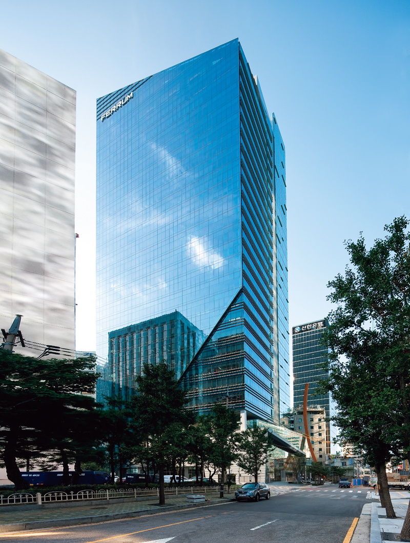 Ferrum Tower near Euljiro 1-ga Station