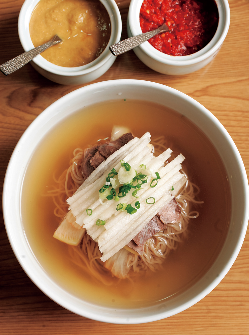 Naengmyeon de Pyongyang de Woo Lae Oak. 