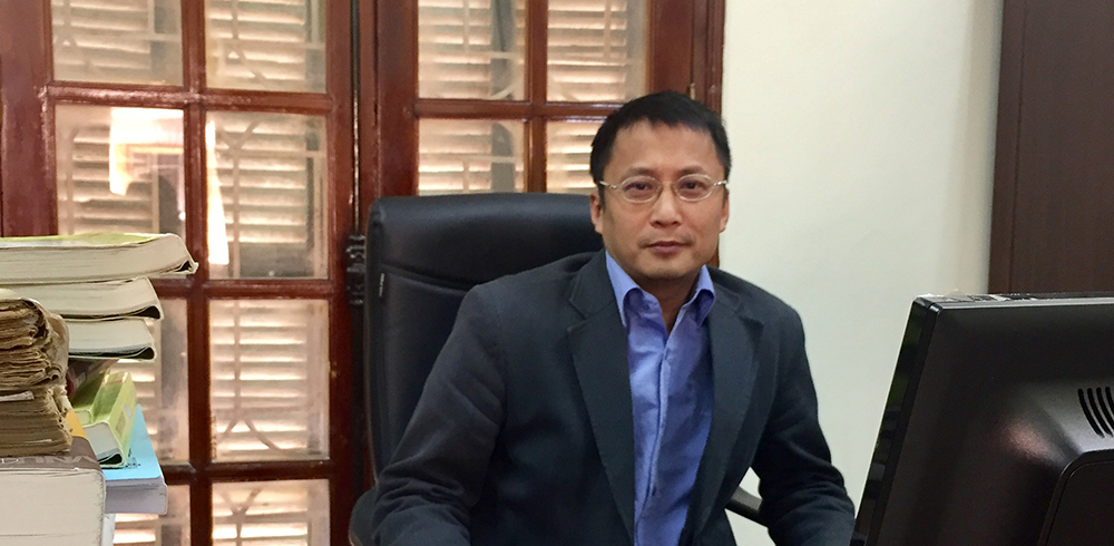 Interview with Dr. Luu Tuan Anh, Dean of the Faculty of Oriental Studies and Head of the Korean Studies Department in the University of Social Sciences and Humanities at Vietnam National University, <font color='red'>Hanoi</font>.