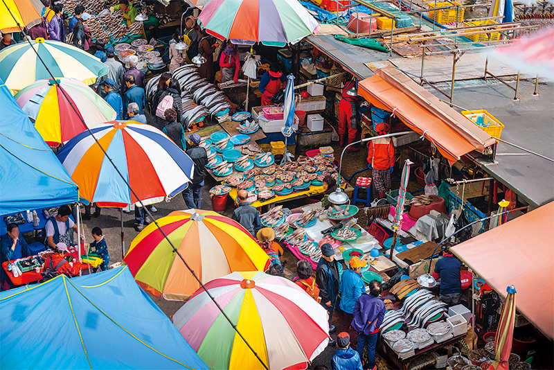 Icónicos mercados tradicionales de Corea